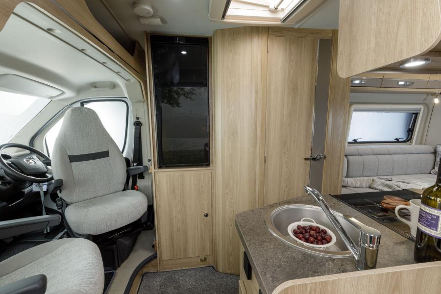 Интерьер Elddis Autoquest CV20 2018 года  (фото 3 из 4)